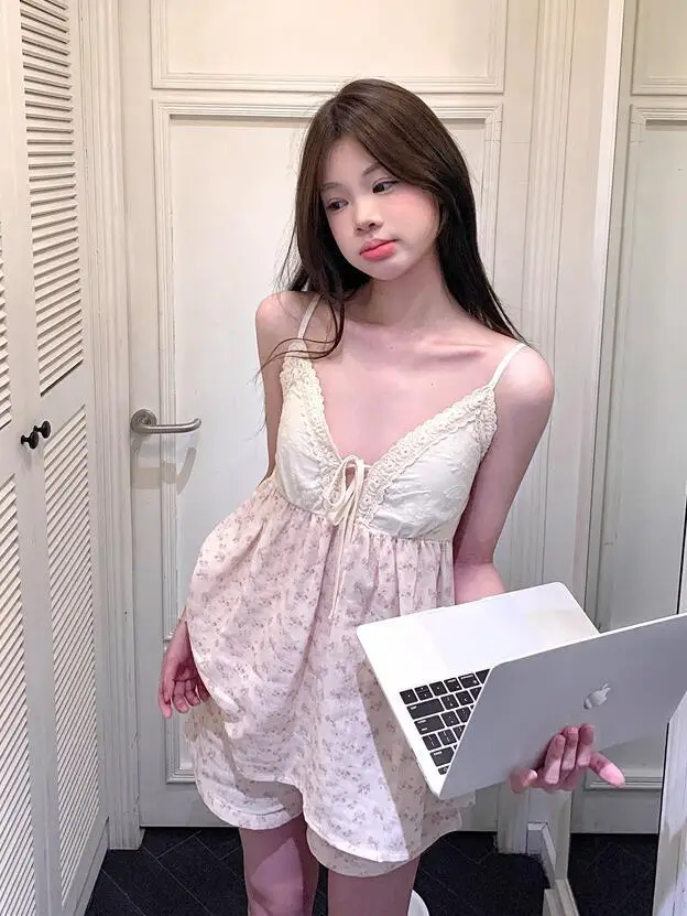 Sexy Pajamas Women's Bubble Cotton Fabric Princess Style Pajamas With Chest Pads And Straps Pajama Set