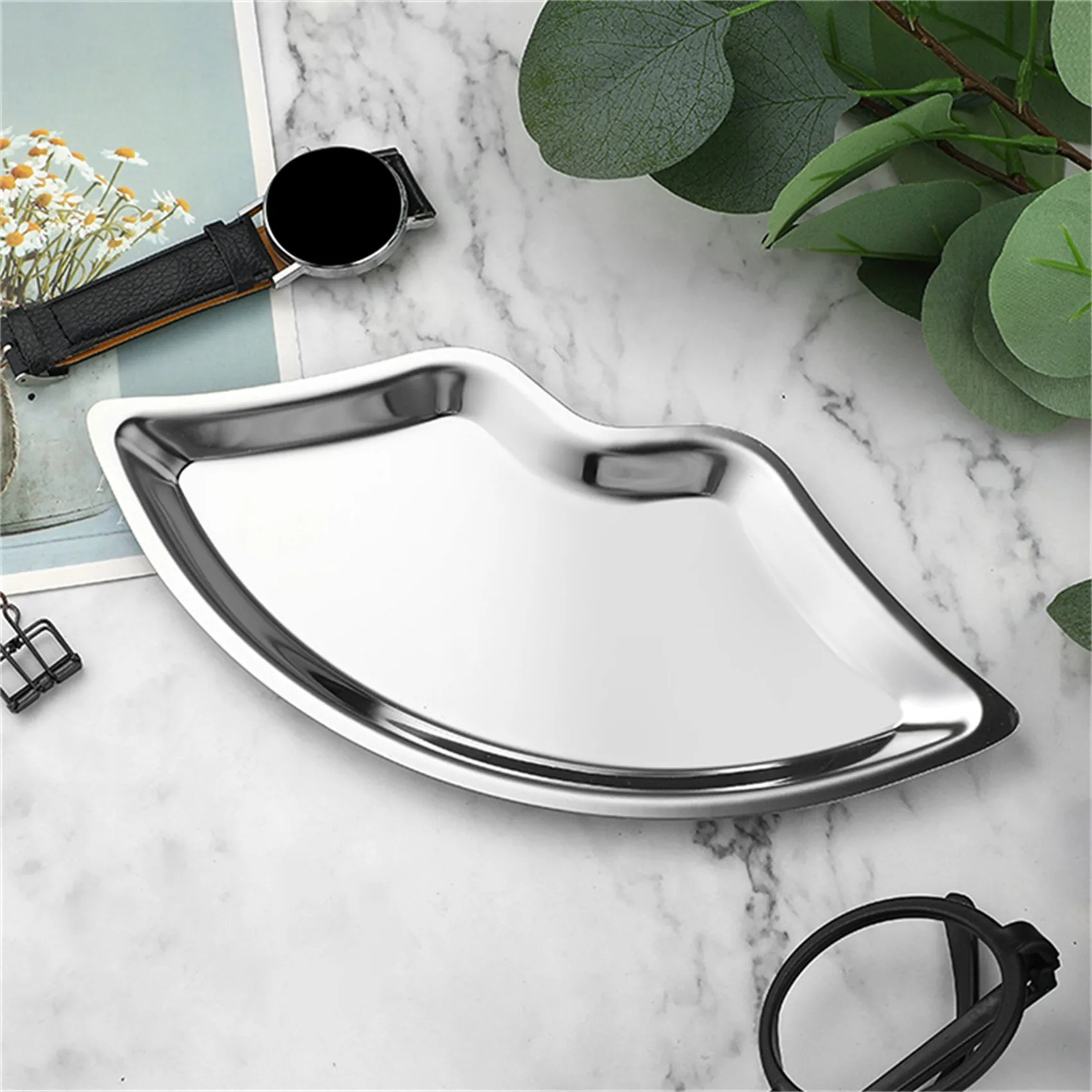 Korean Style Ins Style Stainless Steel Lip Shaped Jewelry Tray Home Cosmetics Metal Tray Female Jewelry Storage Tray Decorative