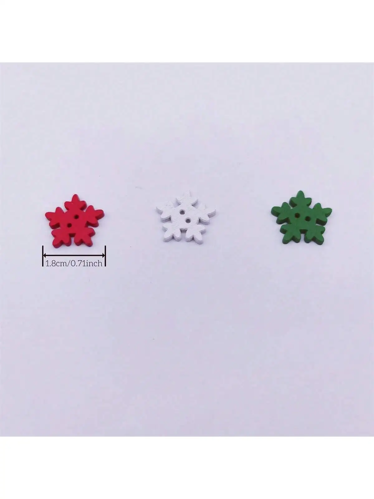 50pcs 18mm Wood Christmas Snowflake Buttons Embellishments Cardmaking DIY Winter Craft Christmas Xmas 2 Holes Sewing Accessories