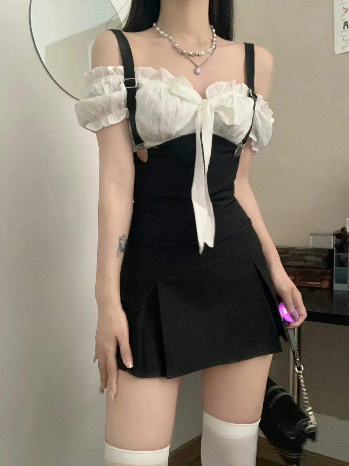 

2023 Summer Korean Fashion 2 Piece Dress Set Woman Short Sleeve Y2k Crop Tops Elegant Slim Black Mini Skirt High Waist Female