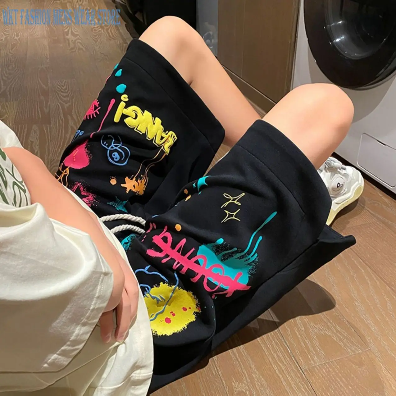 Shorts casuais de graffiti masculino, calças de basquete soltas que tudo combinando, até o joelho, roupas de algodão, rua alta, verão