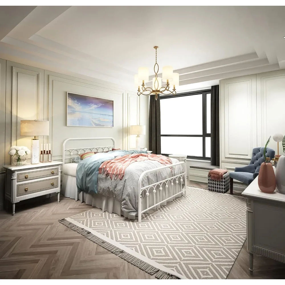 โครงเตียงเหล็กดัดสไตล์วินเทจขนาดเต็มพร้อมหัวเตียงและที่วางเท้า ฐานแบบแท่น สีขาว