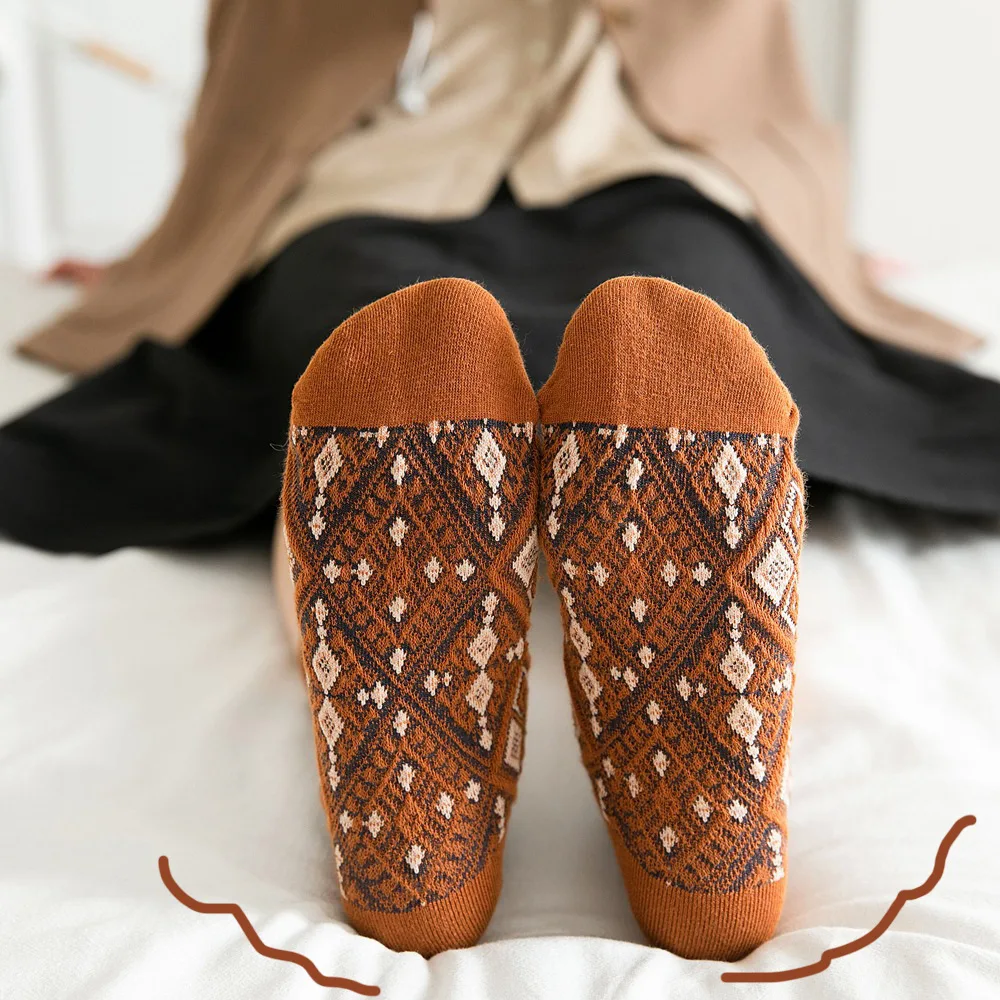 Harajuku Retro Jacquard Flower Women Socks Women Girl Ethnic Style Soft Cotton Casual Breathable Socks Girls Spring Autumn Socks