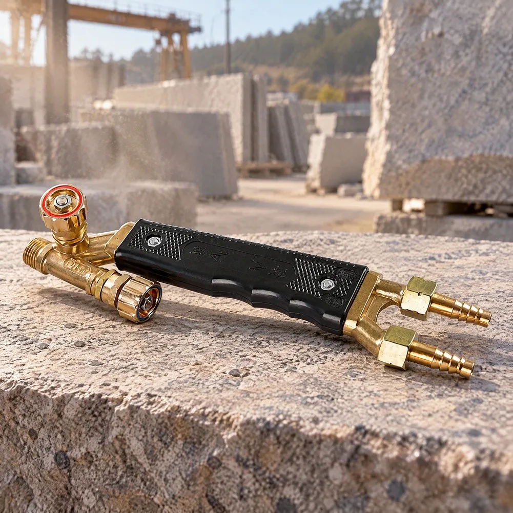 Ergonomic Flame Cleaning Handle Designed for Precision Fire Control with Dual Switches and Adjustable Gas Air Valves