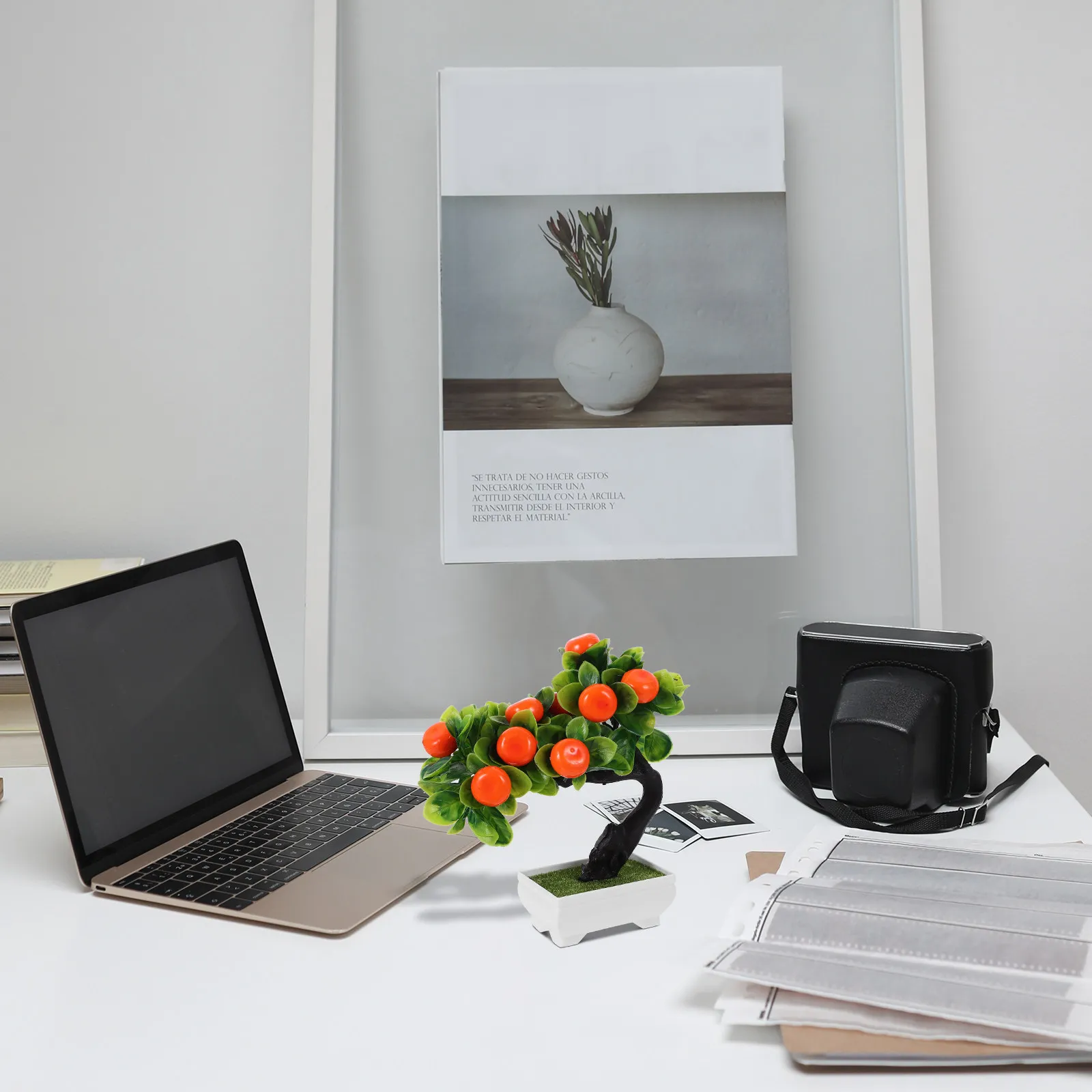 

Искусственное растение Бонсай премиум-класса в горшке: реалистичная имитация для интерьера и экстерьера, простое в уходе, для помещений и улицы