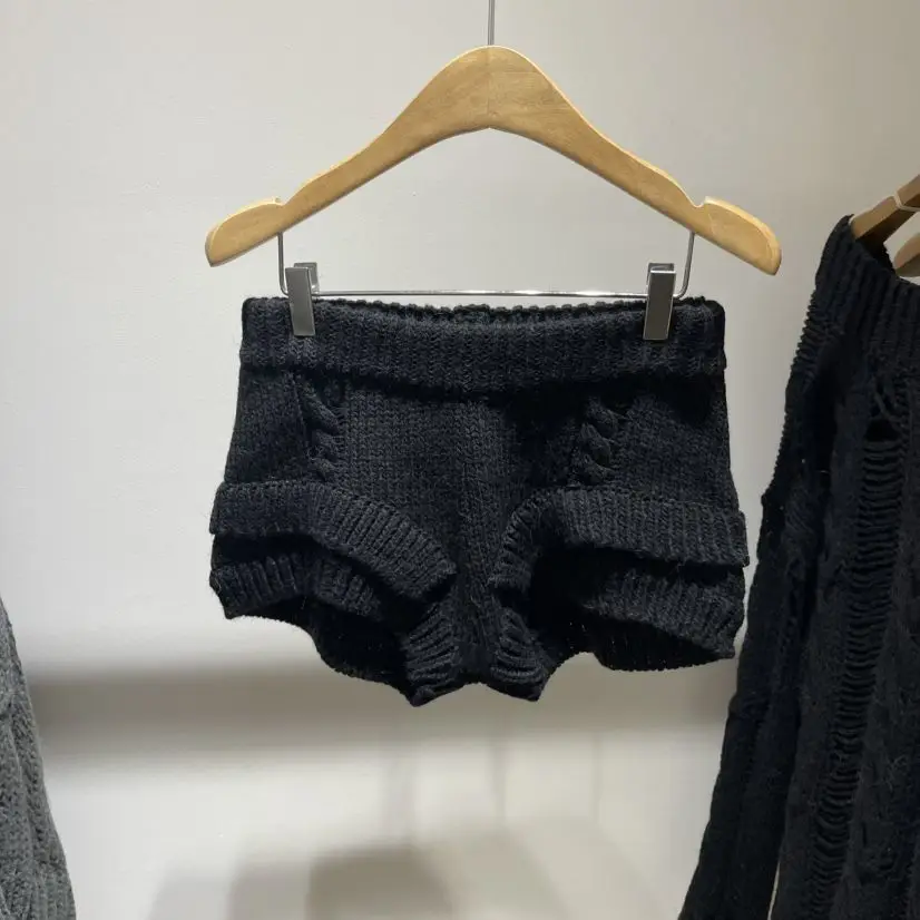 New autumn and winter collection retro knitted woolen shorts slimming and form-fitting casual shorts for women to wear outside