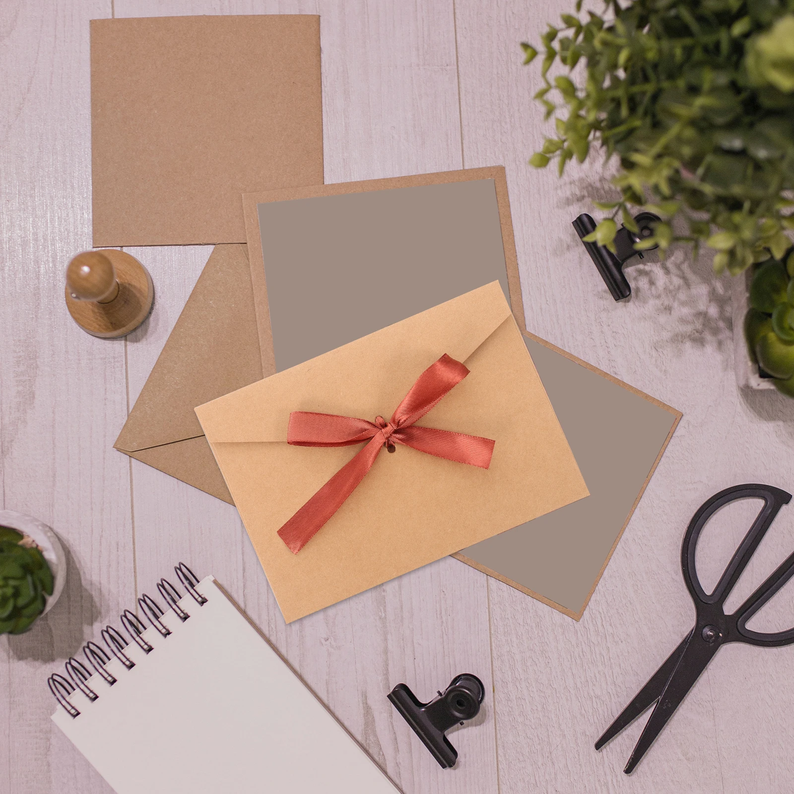 

10pcs Paper Postcards Decorative Bowknot Envelopes Thickened for Greeting Cards Thickened Envelope Invitations Letters