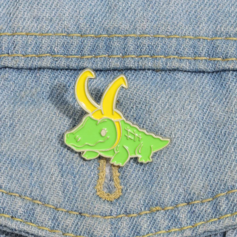 Cute Crocodile Enamel Pins Custom Ear Hairpin Brooches Lapel Badges Cartoon Animal Jewelry Gift Drop Shipping