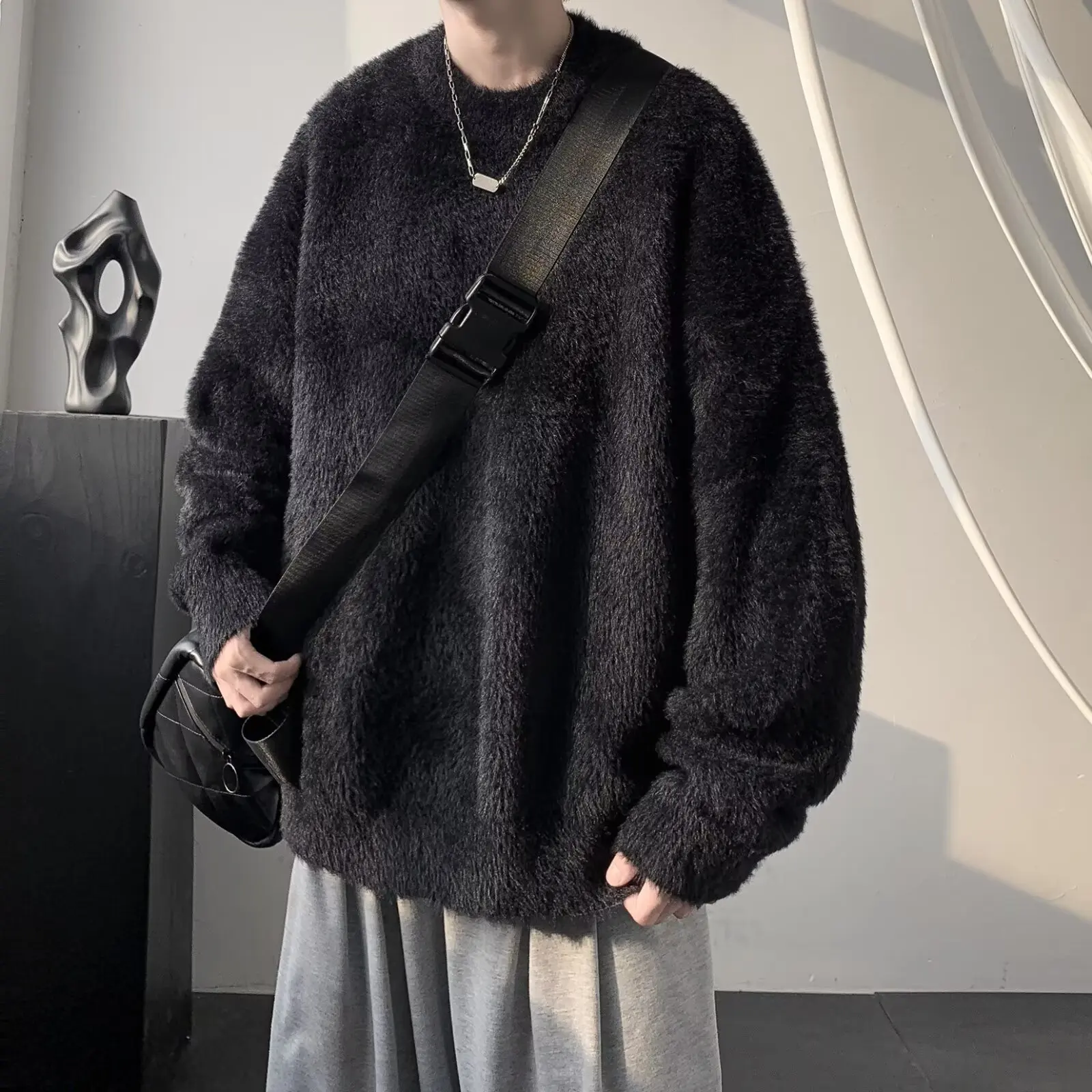 

Мужской свитер оверсайз в стиле ретро с круглым вырезом, модный брендовый простой свободный топ в стиле Ins, вязаный джемпер из искусственного меха, полиэстер, зимняя одежда