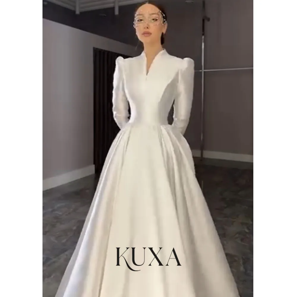 KUXA Maßgeschneiderte Elegante V-Ausschnitt A-Linie Brautkleider Bodenlang Lange Ärmel Plissierte Formelle Brautkleider Robe De Mariée 2026