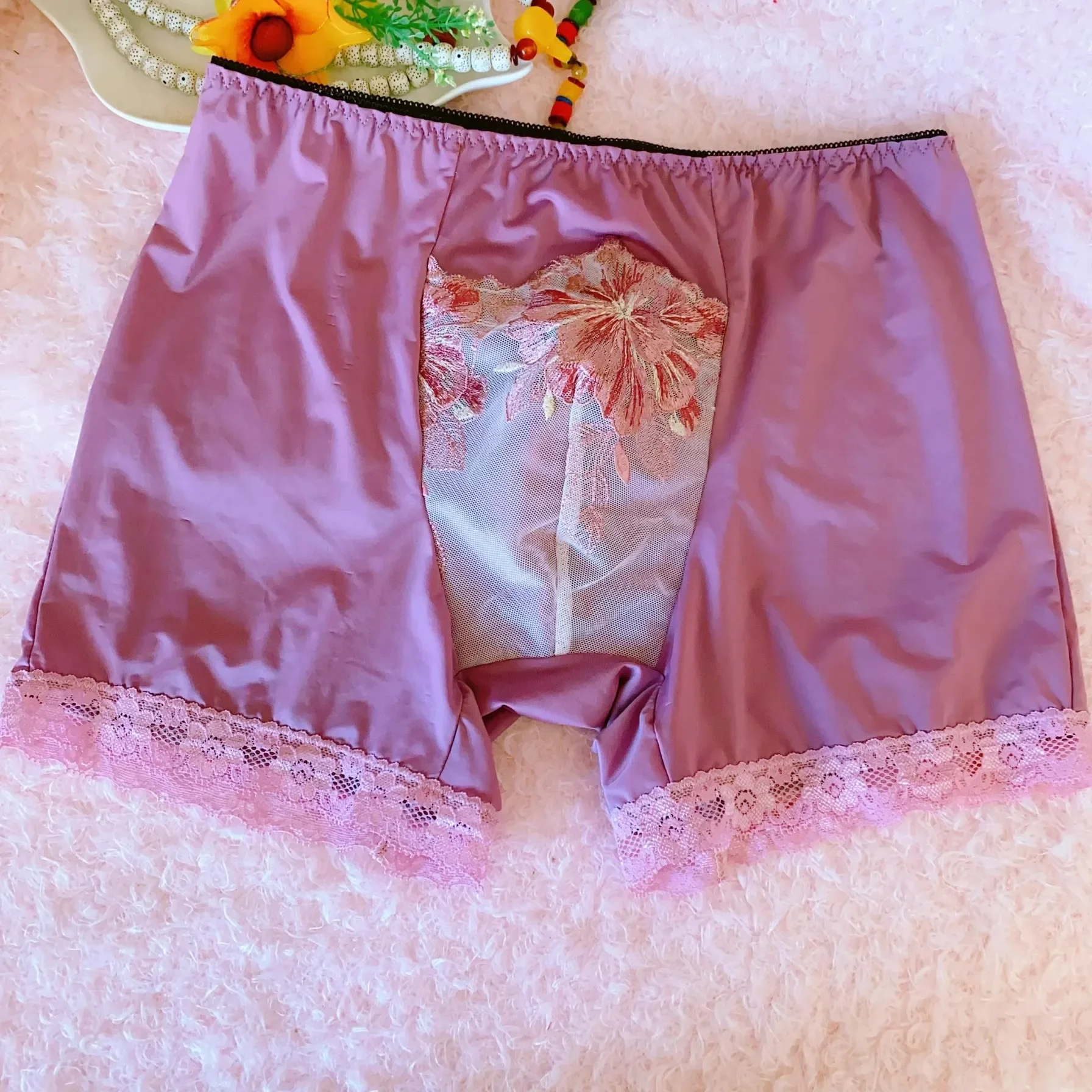 

Man's Lace Design Front Flower Embroidery Shorts Panties Boxer Pants Live Show Dance Costumes BF Gift Harajuku