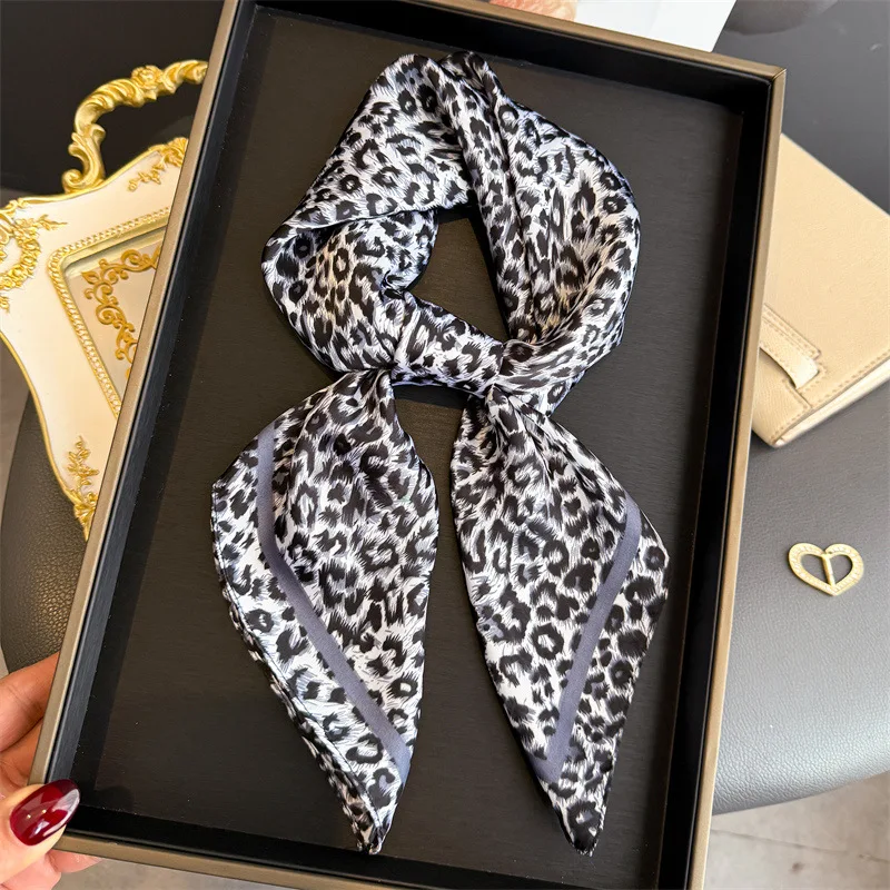 

2026 New Leopard Square Scarf Women 70cm Soft Satin Kerchief Hairband Neckerchief Head Hijab Lady Headband Foulard Bag Ribbon