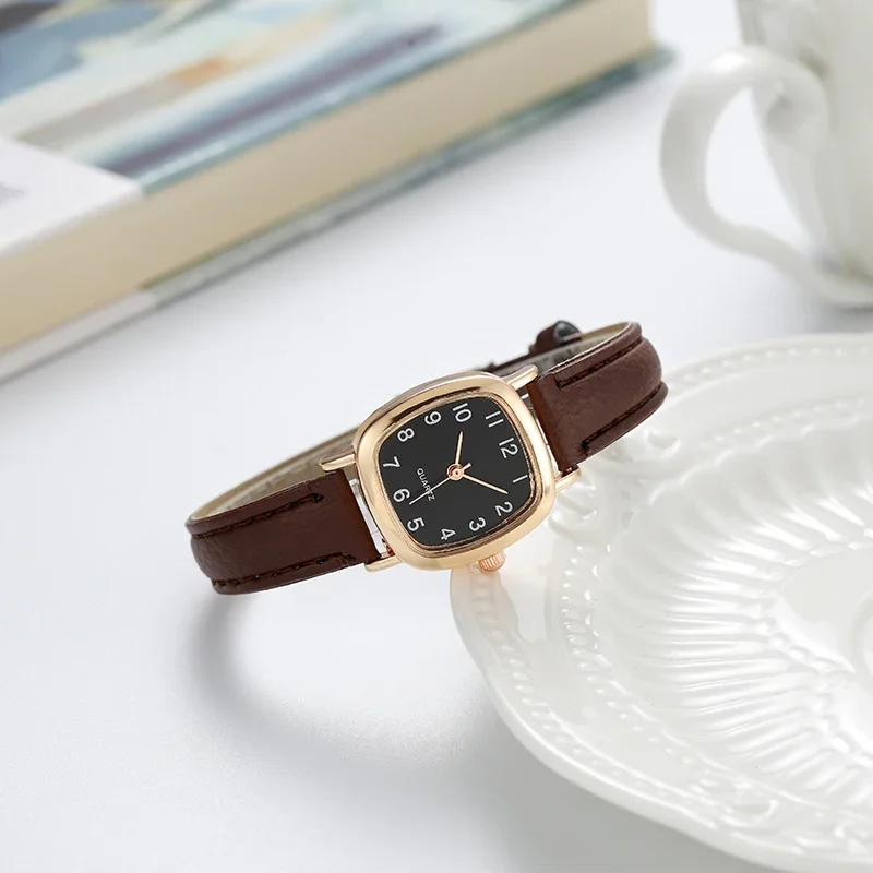 ABCRelógio Ladies' watches are versatile in temperament, fashionable, simple and trendy in style, and ladies' quartz watches