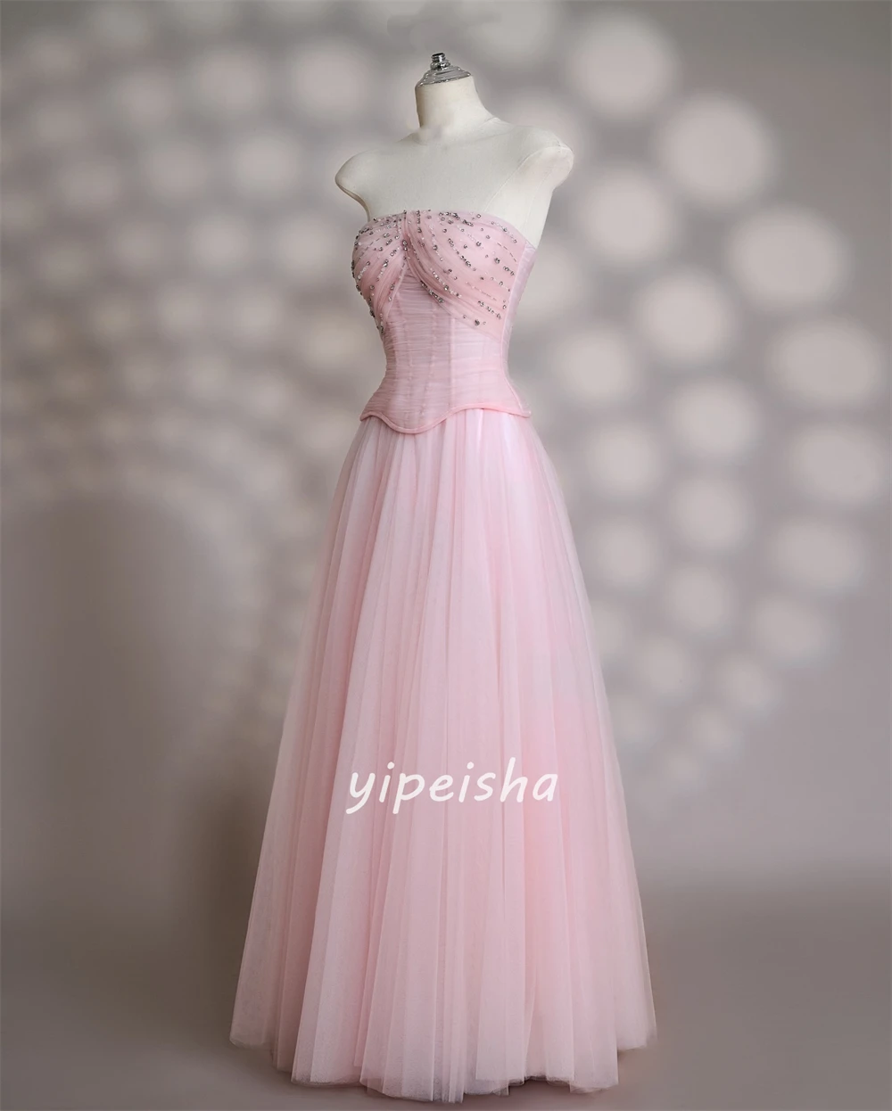 Индивидуальные высококачественные классические тюлевые стразы со складками трапециевидной формы, длинные платья без бретелек, платья для особых случаев на заказ, современный стиль, сексуальные