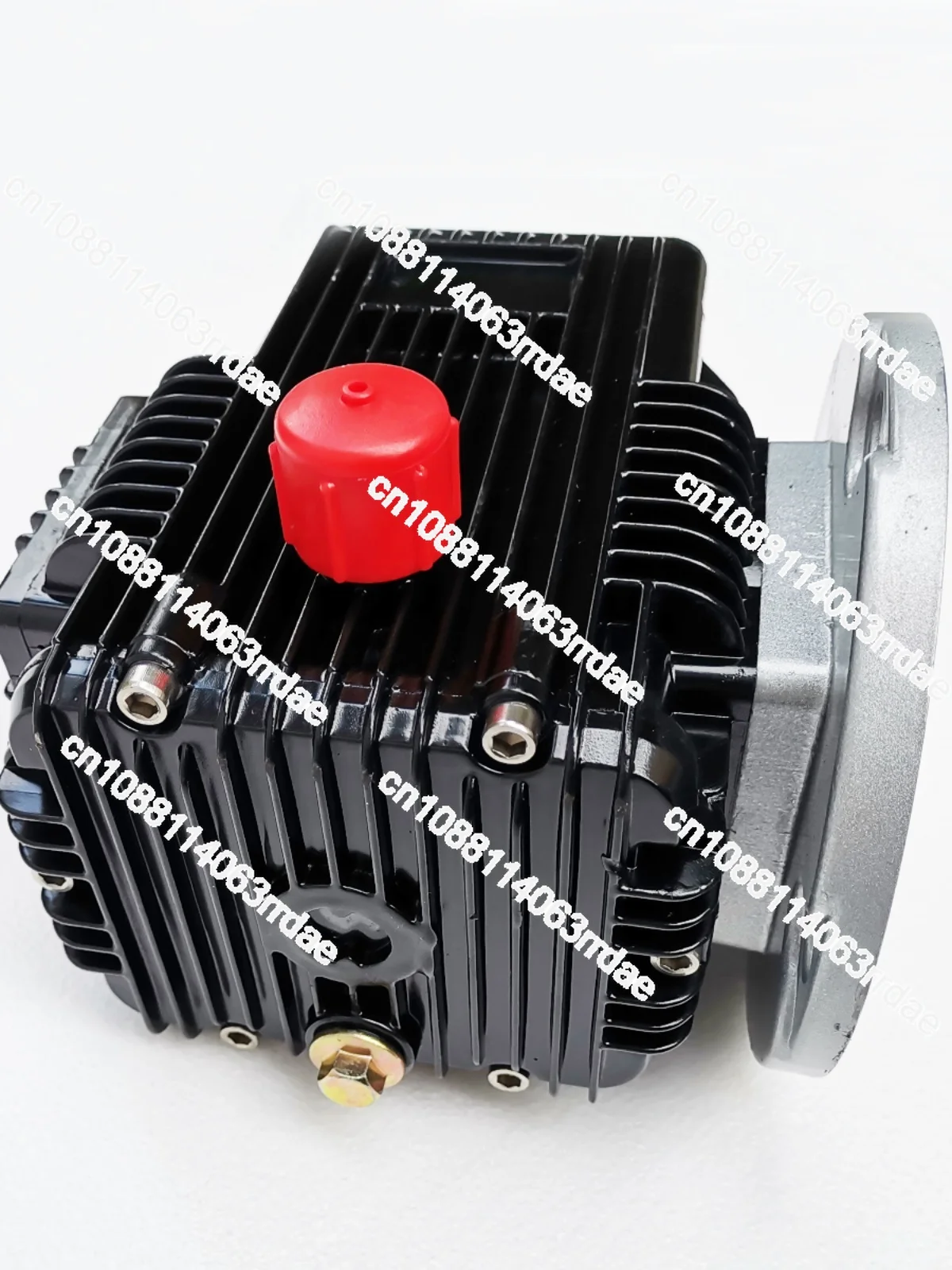 QL370T/390T High Pressure Washer Car Washer Pump Head Pump Body Head Crankcase Oil Tank