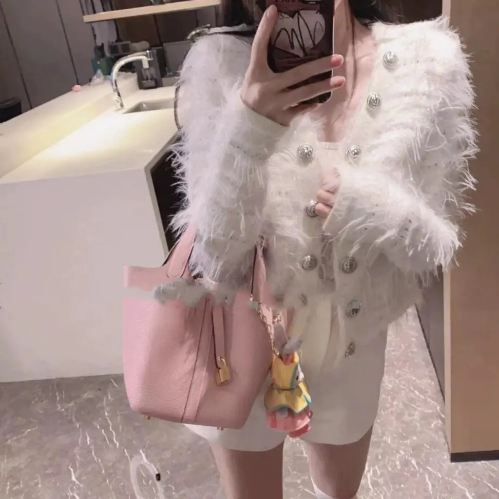 

Женский вязаный жакет-кардиган, легкий роскошный короткий топ с меховыми кисточками для осенне-зимней моды