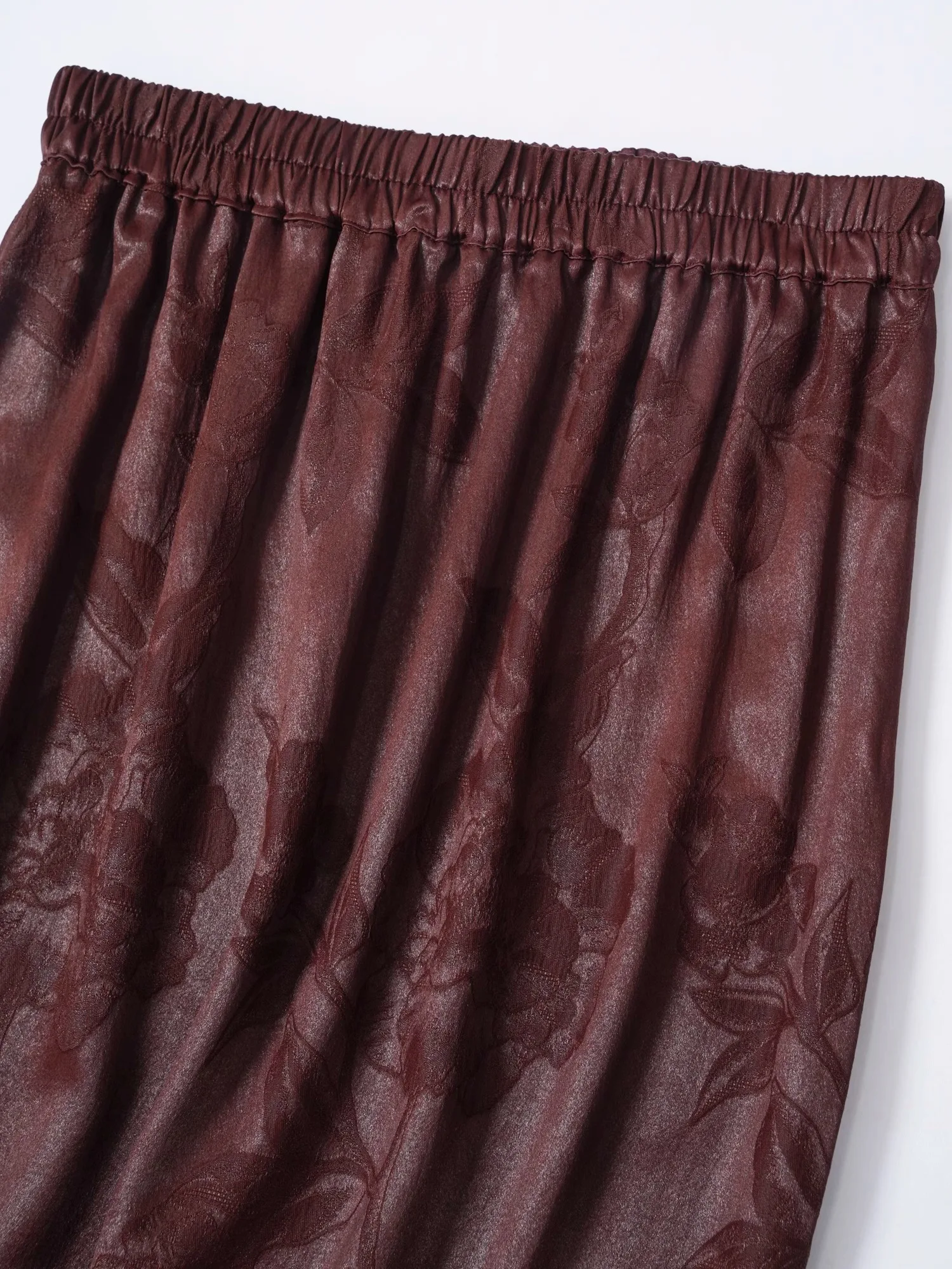 High End Rosewood 55MM 100% Natural Mulberry Silk Jacquard Red Cloud Satin Women's Fashionable Straight Tube Skirt