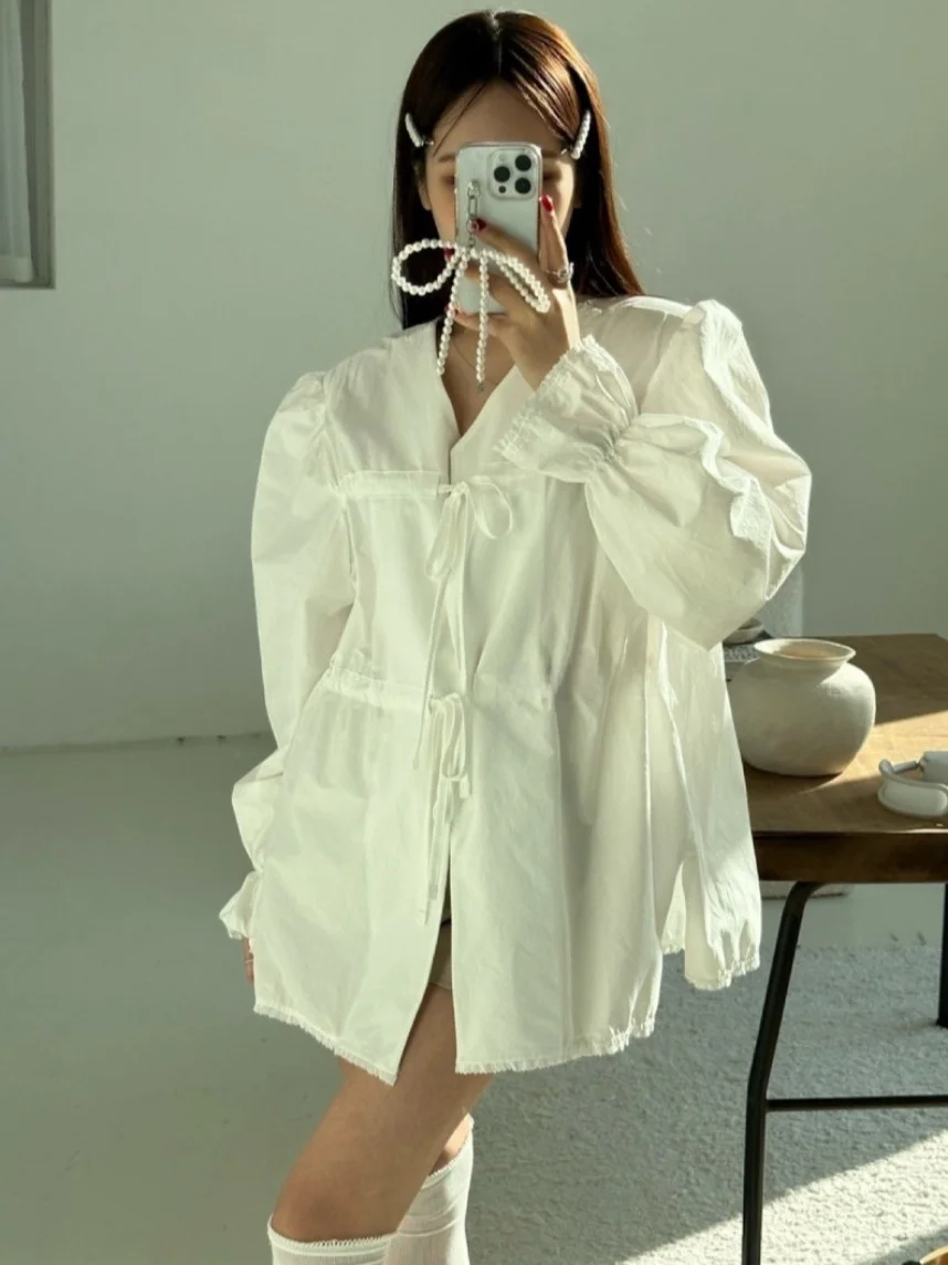 Chic Lace-Up Sleeveless V-Neck Women's Shirt Spring New Sle Loose Fit Pure Color Bell Sleeve Design Fashionable Office Wear