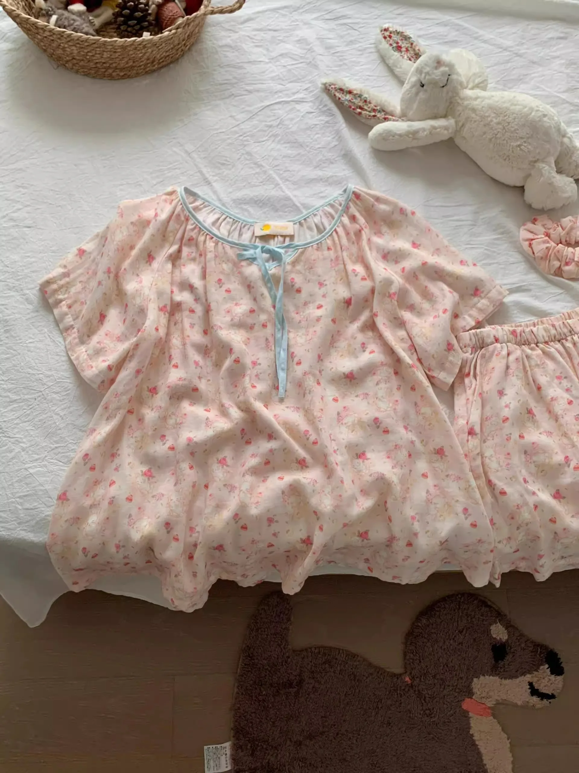 2025 Summer New Women's Sleepwear Short Sleeve Cartoon Bear Home Clothes Set Cute Bear Print Two-Piece Set for Outdoor Wear image 4