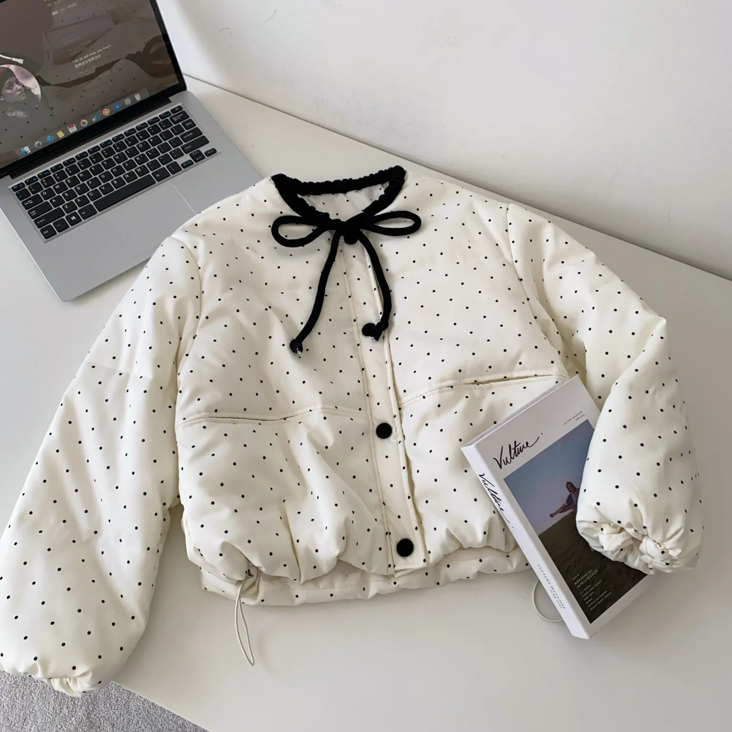 SINGREINY Polka Dot Cotton-Padded Short Jacket Korean Lace Up Drawstring Pocket 2026 Winter Ladies Preppy Style Warm Thick Coat