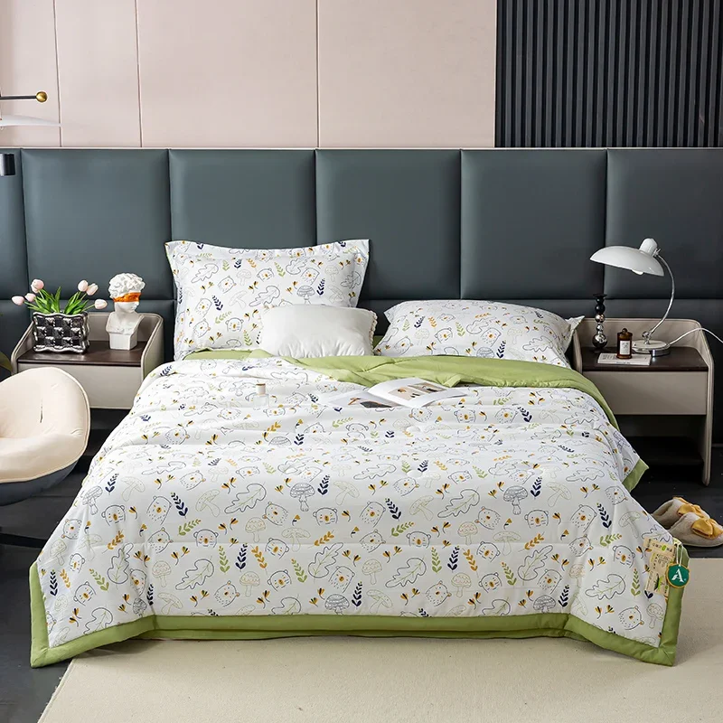 Cartoon Animal Bear Comforter Set for Girl Teen Gift Botanical Leaves Print Bedding Set Soft Summer Thin Quilt with 2 Pillowcase