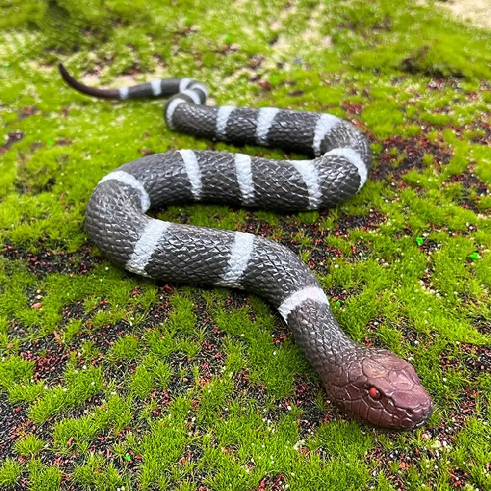 Snake Prank Prop Simulated Snake Toy Realistic Fake Snake Toy Soft Tpr Model Scare Squirrels Birds Halloween Party Prop for Kids
