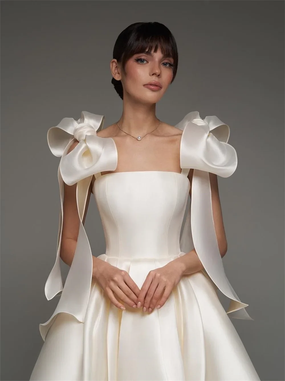 Robe de mariée trapèze élégante, col carré ivoire, épaules dénudées et longueur cheville, robe de soirée formelle, personnalisation