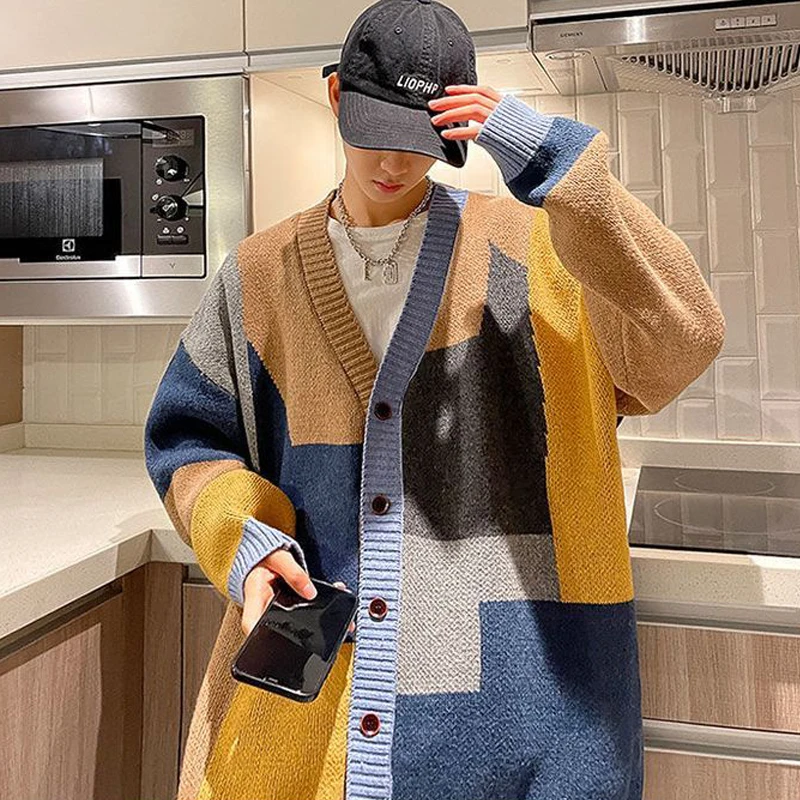 Uomo coreano moda contrasto colore Streetwear Oversize monopetto Cardigan lavorato a maglia Y2K gioventù scollo a V manica lunga maglione cappotto