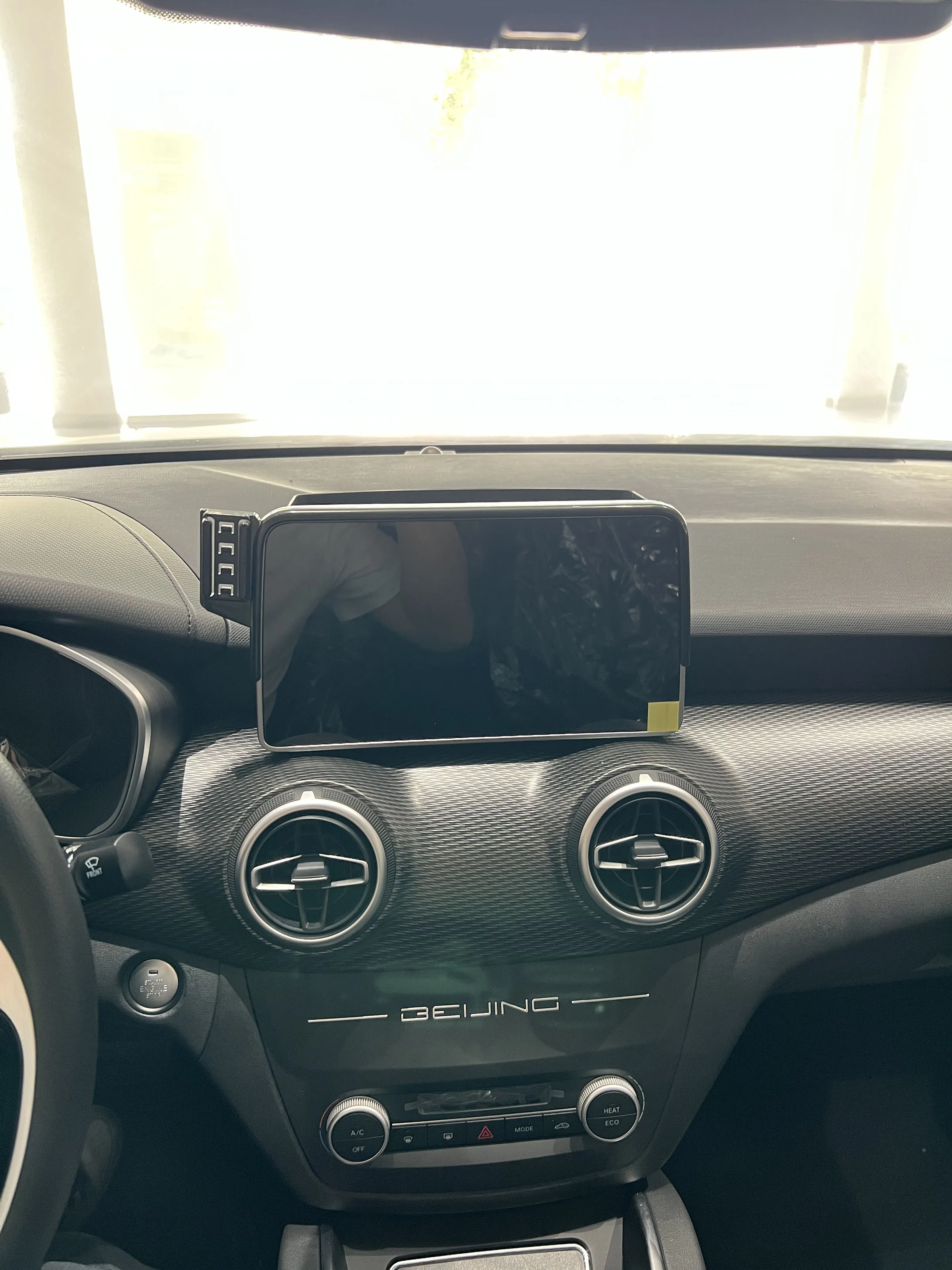 حامل هاتف الخليوي للسيارة قاعدة كتيفة ثابتة خاصة ل BAIC EU5 U5 2018 2019 2020-2022 9 بوصة لملحقات السيارات الداخلية