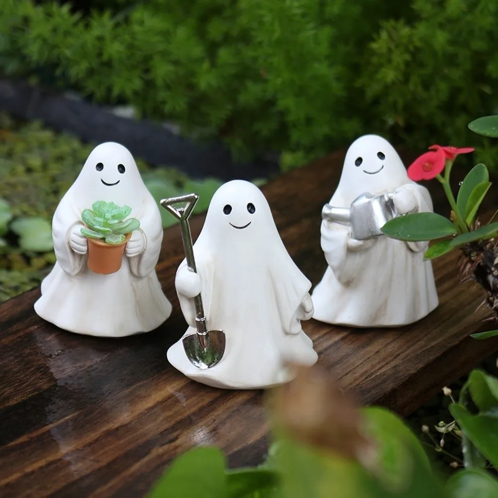 

3pcs Cute Design Ghost Ornaments Resin Material Spooky Style Halloween Ghost Figurines Cartoon Shape Resin Gardening Statue