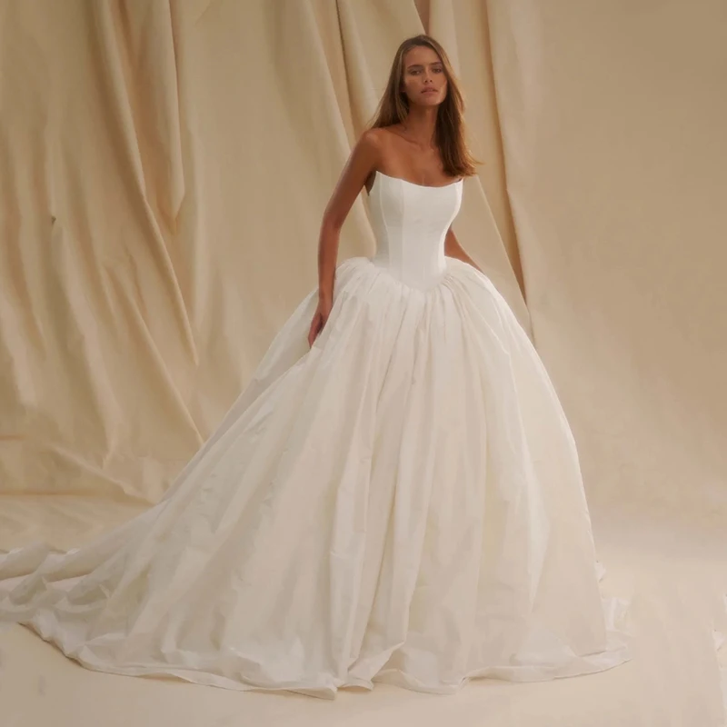 

Eightree Simple A-Line Wedding Dresses Strapless Sleeveless Long Evening Wedding Gowns Women Satin Bridal Prom Dress Customized