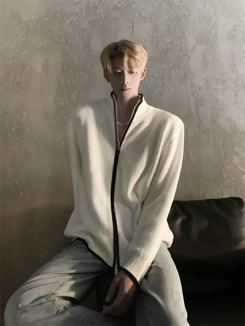 

Ace Men's Loose Fit Zipper Design Color Block Knitwear Cardigan Long Sleeve Casual Style Winter Outerwear Fashionable Streetwear