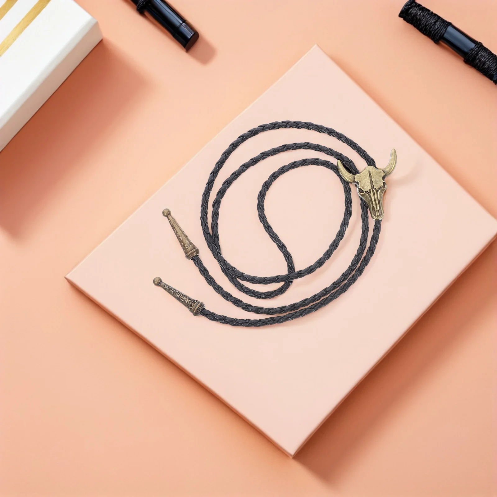 2 قطعة ربطة عنق بولو للرجال رعاة البقر الغربية رابطة عنق خمر الثور الجمجمة قلادة الرجعية الغربية قلادة زي الملحقات