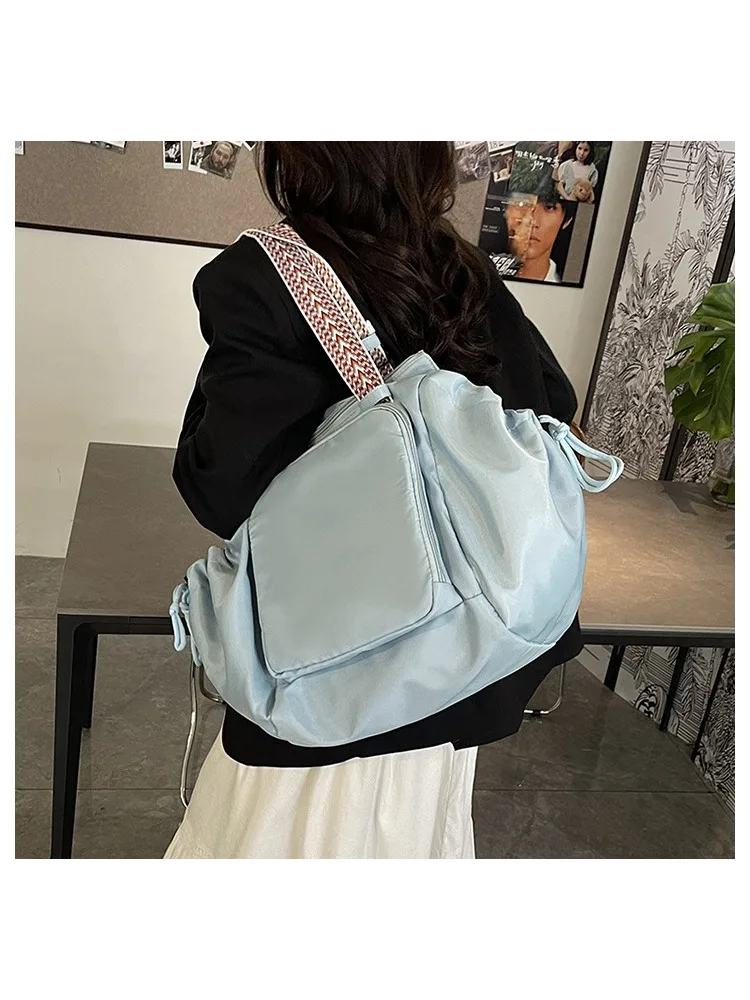 Nylon-Umhängetasche, einfarbig, modisch, vielseitig, tragbar, Mama-Tasche, große Kapazität, Reisetasche – Detail 11