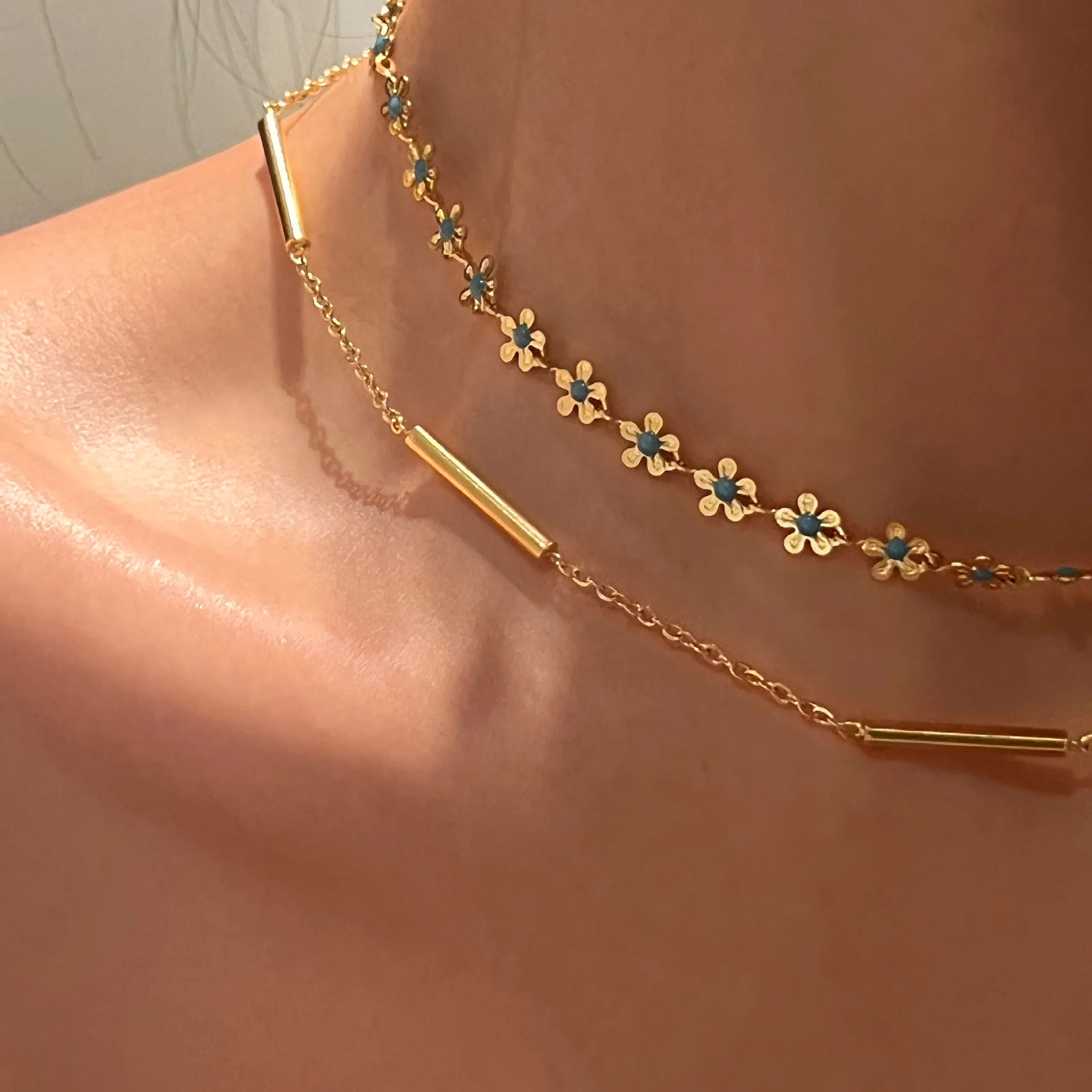 INS Titanium Steel Blue Flower Necklace For Women Girls Vintage Gold Multi Flower Choker Necklaces Fashion Aesthetic Jewelry