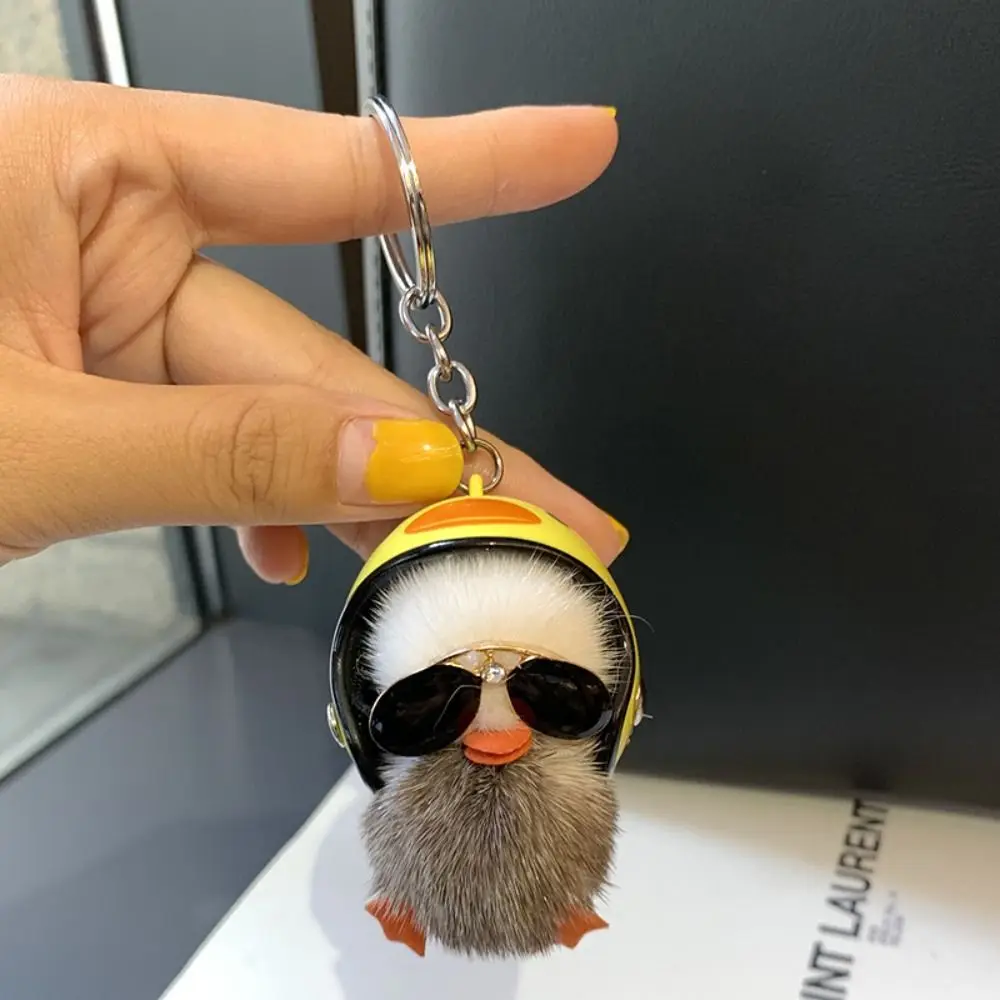 

New Women Duck Keychain Creative Funny Mini Yellow Duck Car Key Ring Colorful Animal Mink Fur School Bag Pendant
