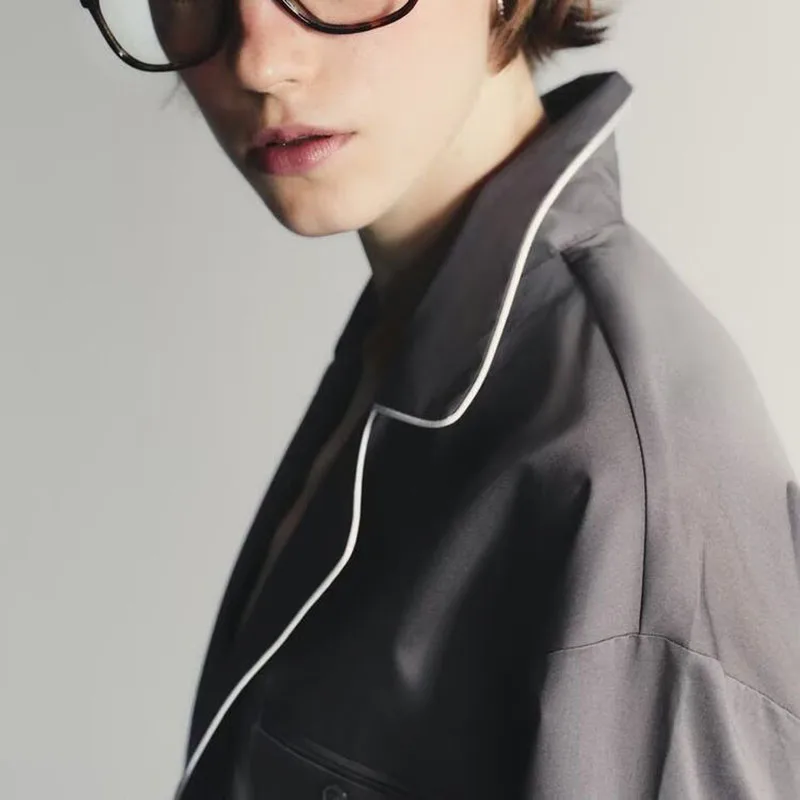 Setelan Wanita Musim Gugur Terbaru, Atasan Panjang dan Celana Pendek Kasual, Model Pinggang Sedang, Dua Potong untuk Dewasa