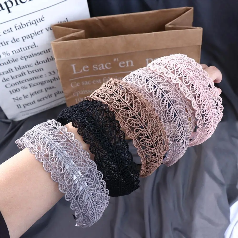 

Temperament With Toothed Resin Face Wash Lace Leaves Headband Wide Side Hairband Korean Style Hair Wear Women Hair Accessories
