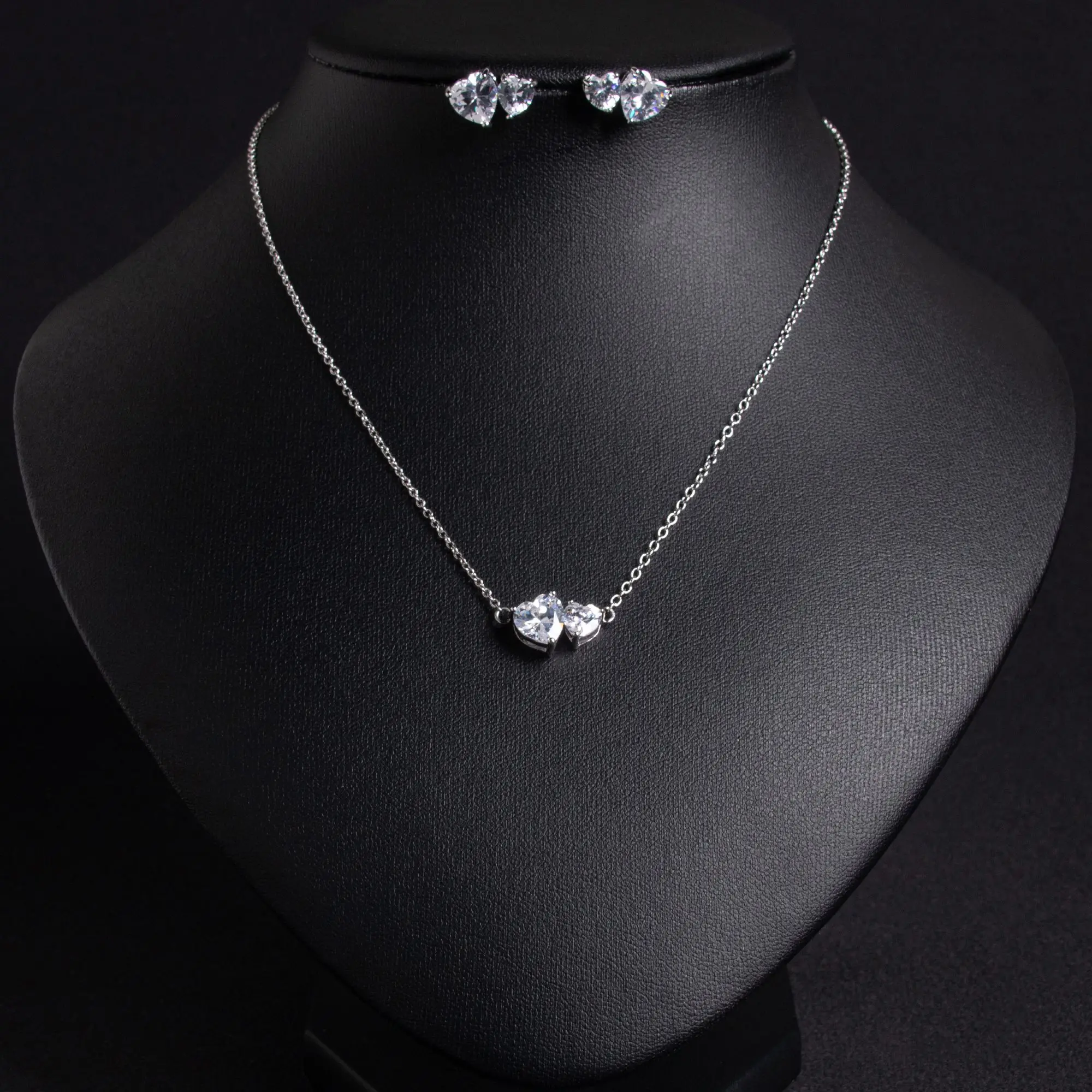 

Showy Heart Necklace Earrings Versatile Daily Women 2 Pcs Zirconia Set Set Bridal Wedding Party Dress Holiday Travel Gift M-44