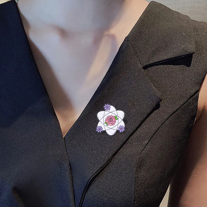 Creative Floral Chemical Bottle Design Brooch Rose Alloy Cartoon Badge Pin DIY Clothes Bags Hat Scarf T-shirt Jeans Decoration