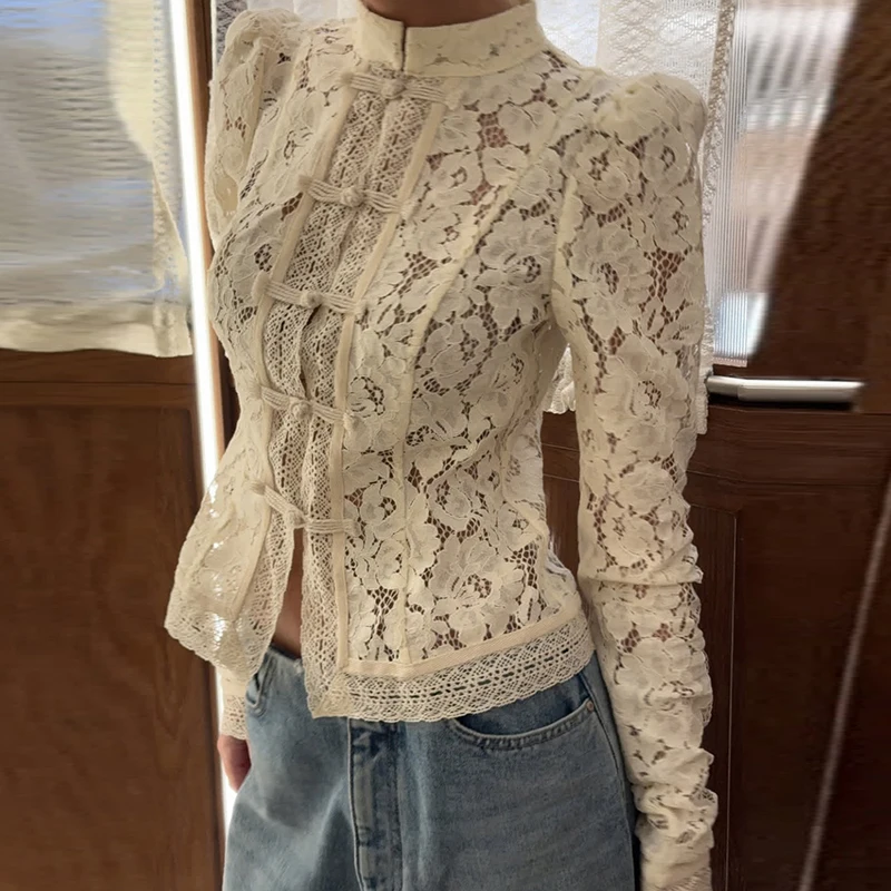 Camicette sottili trasparenti con ricamo in pizzo sexy Camicia skinny in pizzo scavato Top Camicetta da donna estiva con look da festa elegante vintage