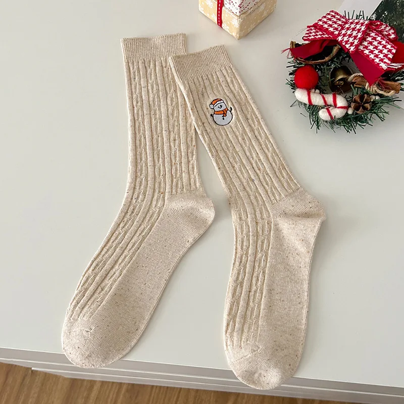 New Women\'s Socks Fashion Cartoon Embroidery Chirstmas Socks Female Thick Warm Novelties Girls New Year Socks Simple Trendy Soft