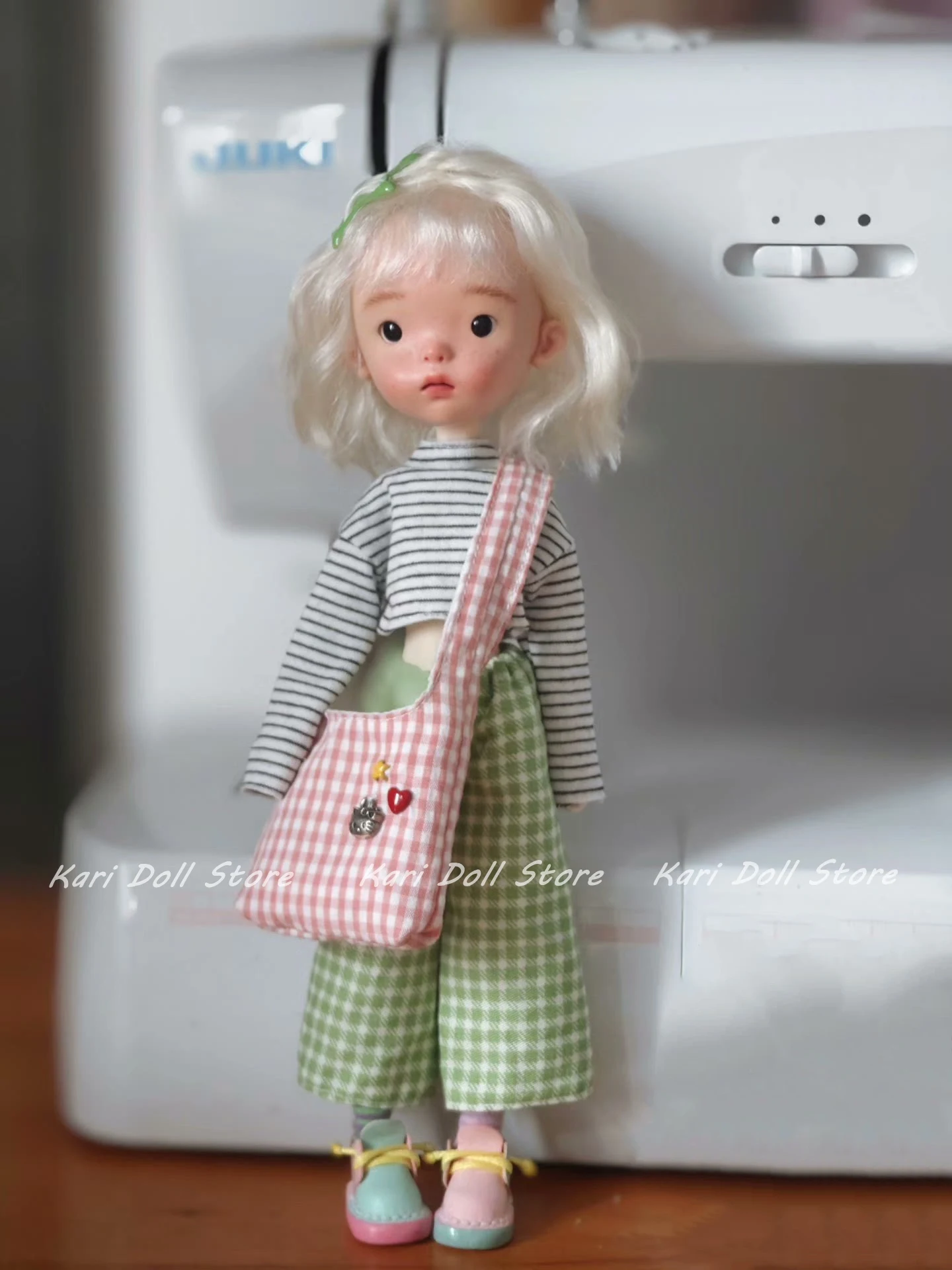 

Kari Doll Clothes and skirts Long sleeve off-white striped green plaid trouser set for Landazz Landoudou Doll