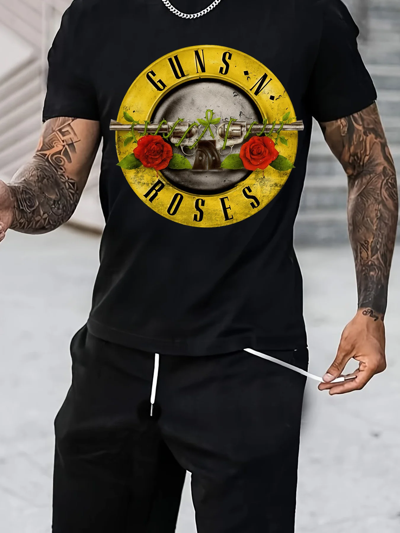 Stylish GUN & ROSES Pattern Crew Neck Short Sleeve T-Shirt Soft Cotton Regular Perfect for Casual Summer Wear and Vacation