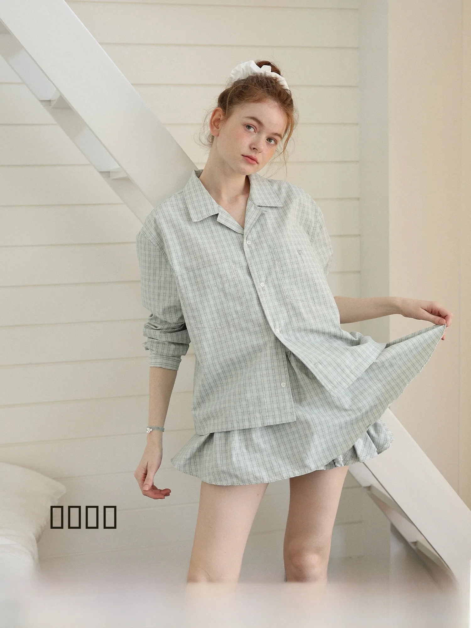 

Комплект женской одежды Enroute Miu: многослойная пышная юбка в клетку и модный топ в стиле Aosphere Sense для колледжа