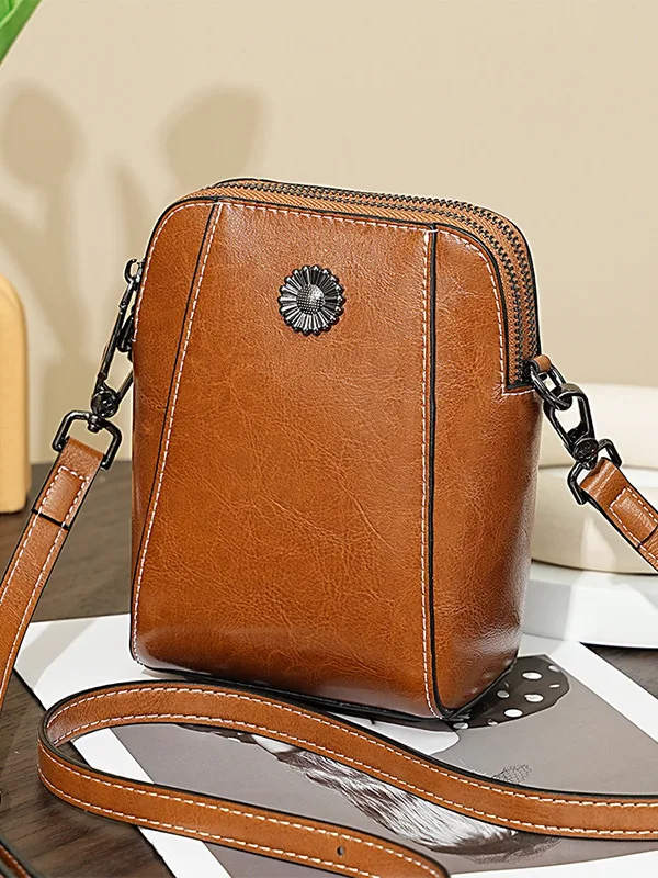 borsa-a-tracolla-da-donna-ideale-per-il-cellulare-con-diversi-scomparti-leggera-dal-design-semplice-e-adatto-all’estate-da-portare-a-spalla-un-accessorio-casual-per-tutti-i-giorni
