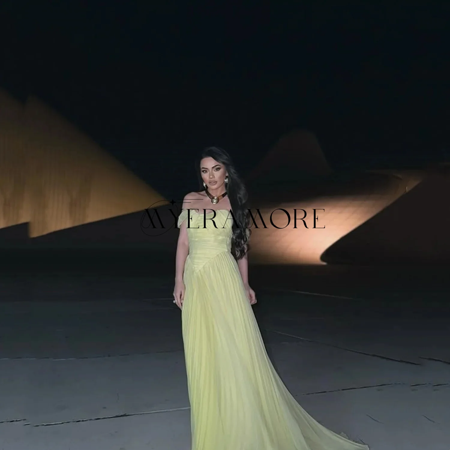 심플한 노란색 이브닝 드레스 오프숄더 튤 A라인 파티 프롬 가운 맞춤형 이브닝 드레스