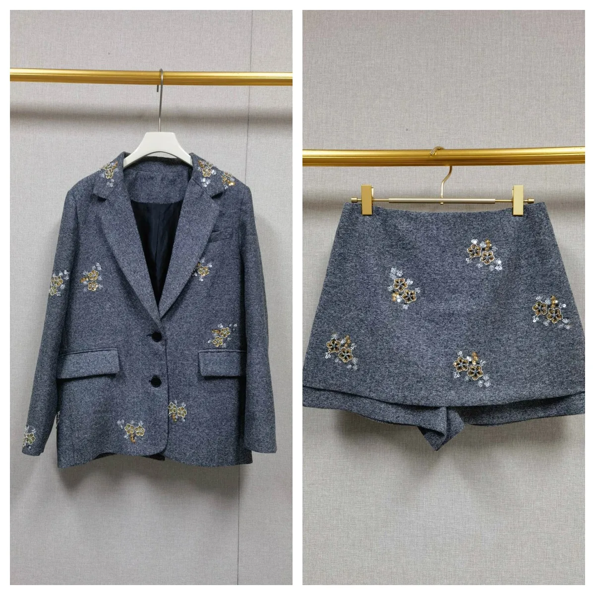 

Женский комплект с пайетками и цветочной вышивкой: свободный пиджак с длинными рукавами и вырезом на воротнике + юбка-шорты с высокой талией, костюм во французском стиле