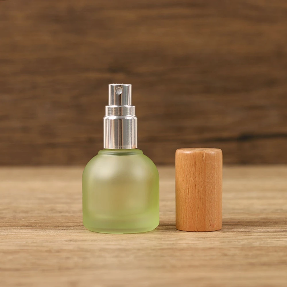 Botella pulverizadora de Perfume con tapa de madera de 10ml, Mini atomizador de Perfume de vidrio vacío, botella cosmética de viaje, viales de muestra, botella rellenable
