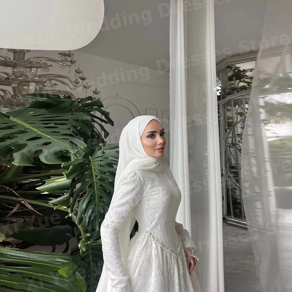 Luxueux Une Ligne Femmes Élégantes Dentelle Robes De Mariée Robe De Novia À Manches Longues Perles Robes De Mariée Personnalisé Robe De Mariée